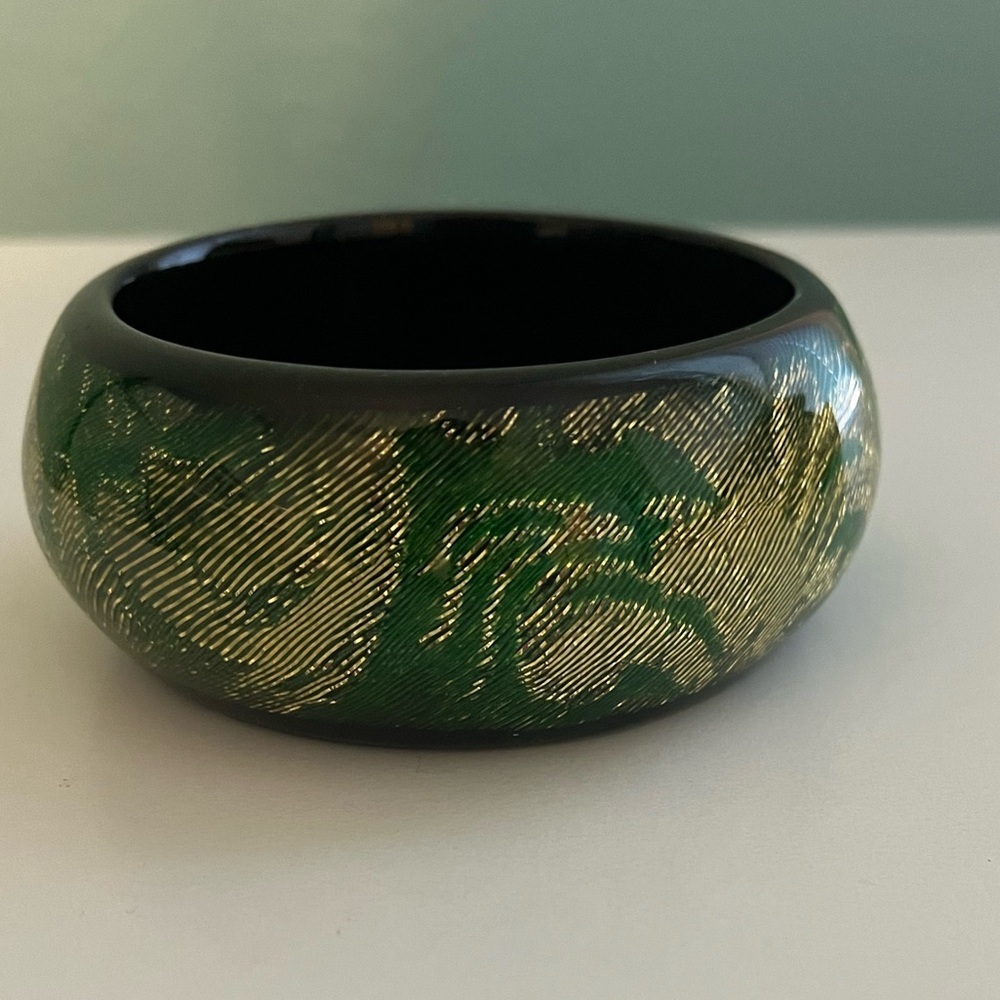 🌸Vintage Green and Gold Fabric Resin Bangle Bracelet